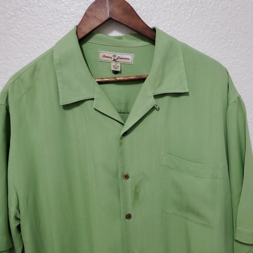 Tommy Bahama Silk button down shirt short sleeve green - Picture 3 of 7